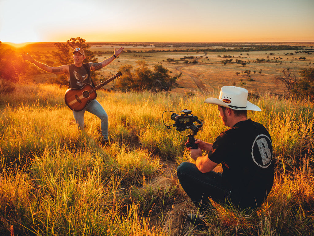 Feature Artist: Jay Seeney